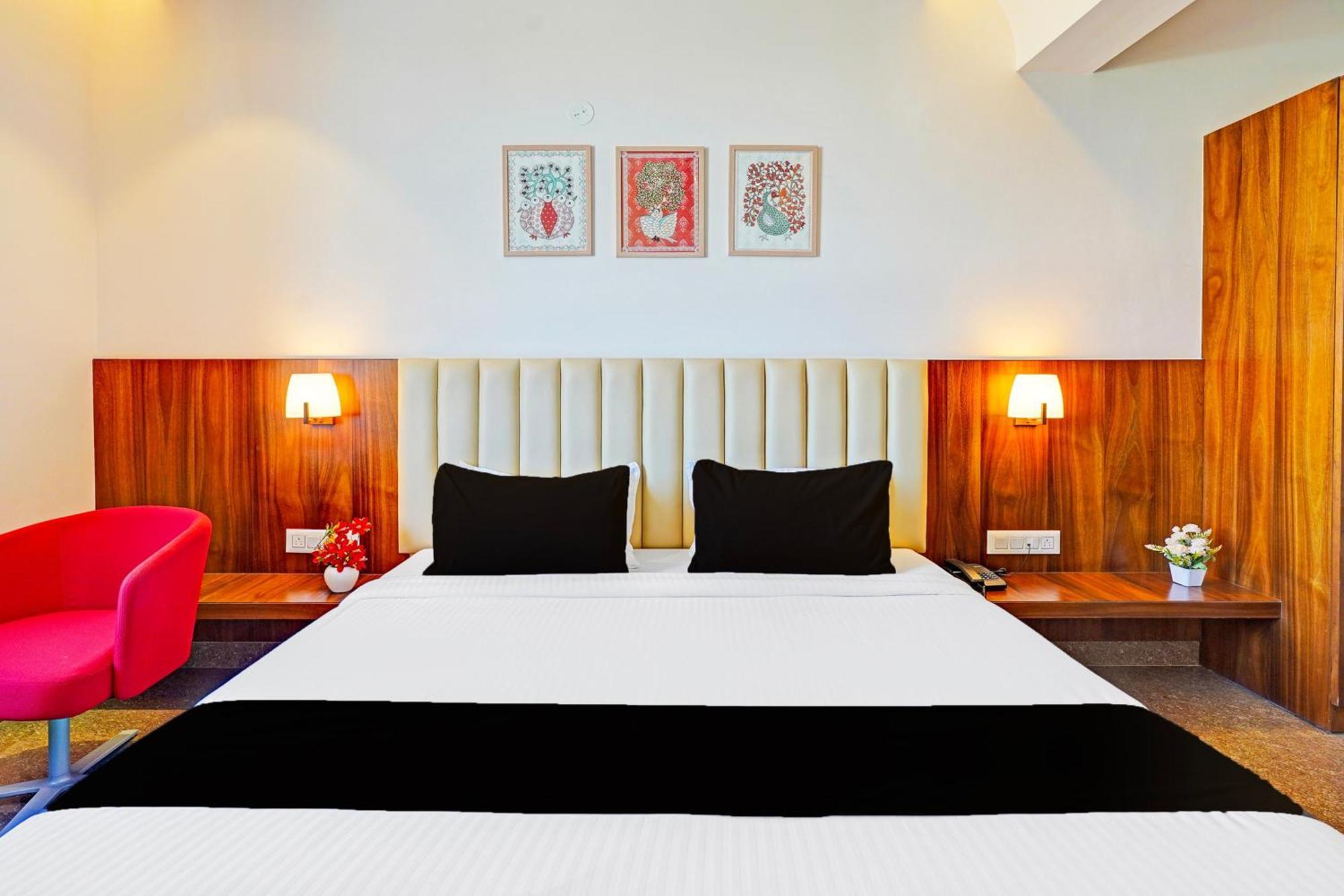 Super Townhouse Oak Electronic City Formerly Hotel Trubell Kammasandra Exterior foto