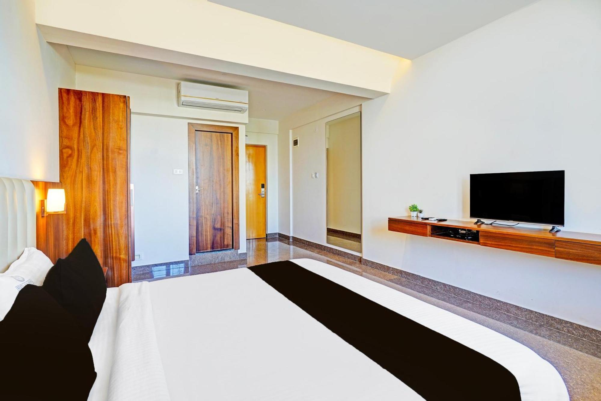 Super Townhouse Oak Electronic City Formerly Hotel Trubell Kammasandra Exterior foto